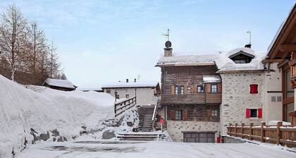 Ferienwohnung 'Gemma' mit Bergblick, gemeinsamem Garten und WLAN