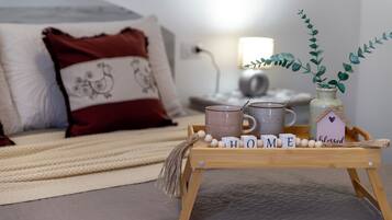 2 slaapkamers, een strijkplank/strijkijzer, gratis wifi, beddengoed