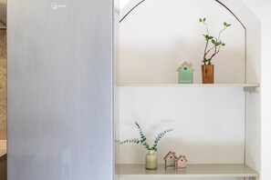 Interior - Apartment "Viviana's Holiday Home" with Wi-Fi (TRINITA D'AGULTU E VIGNOLA)