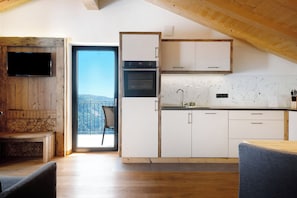 Kühlschrank, Ofen, Herdplatte, Geschirrspüler