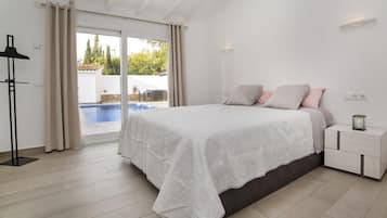 2 slaapkamers, een strijkplank/strijkijzer, gratis wifi, beddengoed