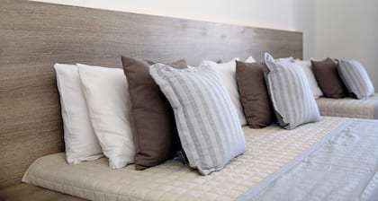 Holiday Apartment "Tropical Studio 3" with Shared Garden, A/C & Wi-Fi
