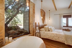 1 bedroom, iron/ironing board, free WiFi, bed sheets - Chalet "Laurelin" with Sea View, Private Mini Pool & Wi-Fi (Candelaria)