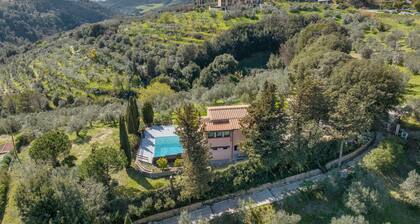 Villa "Cristina" with sea view, private pool and Wi-Fi