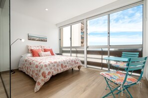 1 chambre, fer et planche à repasser, Wi-Fi gratuit, draps fournis