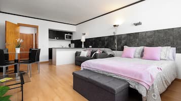 1 Schlafzimmer, Bügeleisen/Bügelbrett, kostenloses WLAN, Bettwäsche