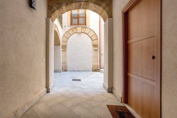 Interior - Apartment "Porta Carbone Residence" near the sea with terrace (PALERMO)