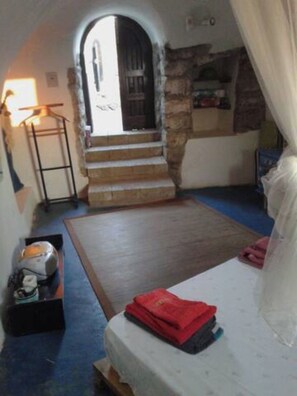 Interior - Holiday Home 'Antico Dammuso Al Tramonto' with Sea View and Private Garden (Pantelleria)