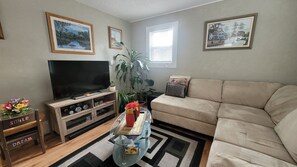 TV - Main Floor Suite (Stettler)