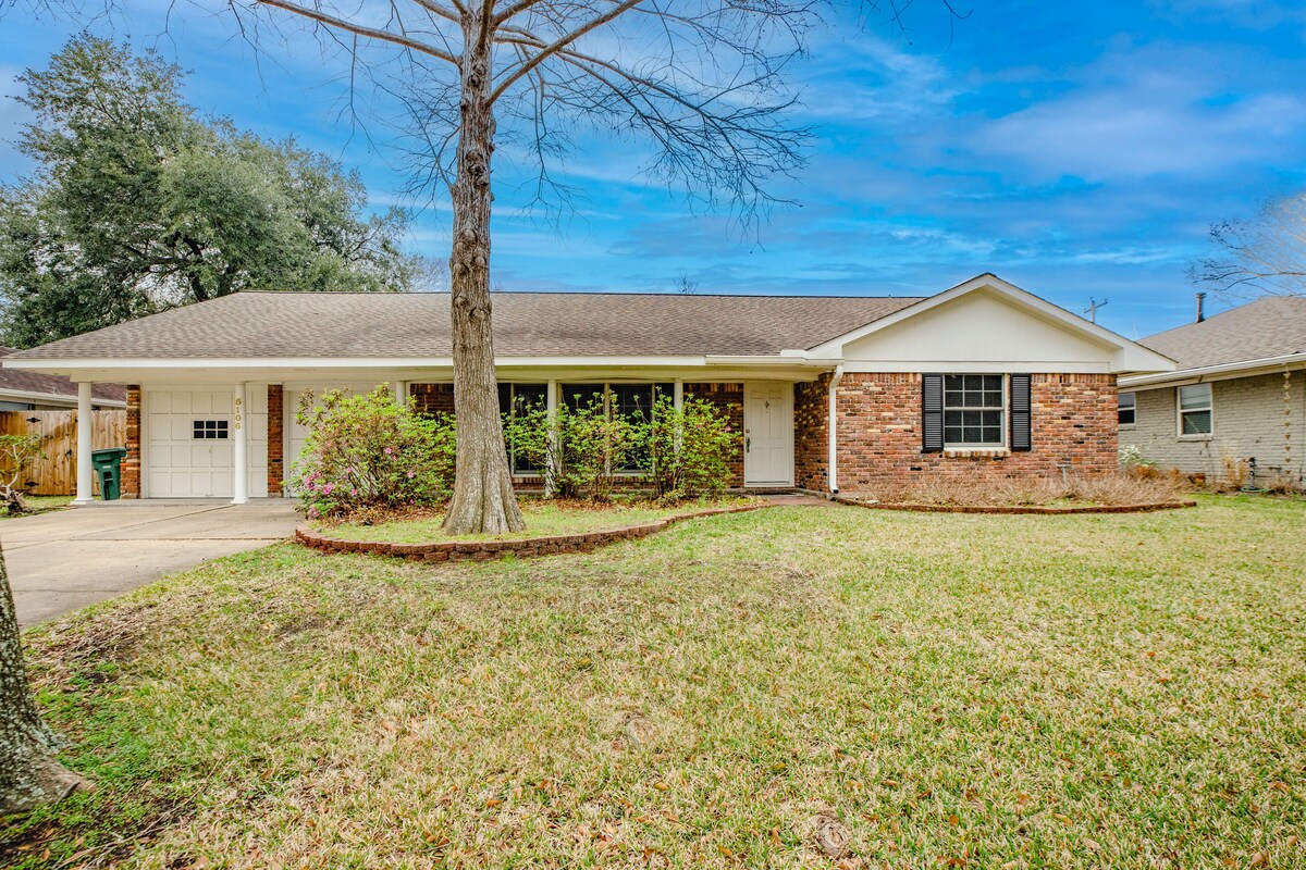 Photo 26 of Dog-friendly downtown home with pavilion, grill, enclosed yard, streaming, patio