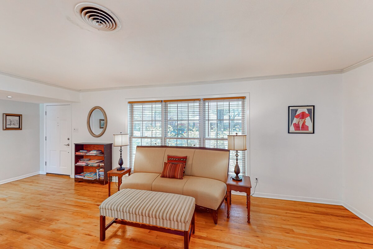 Photo 3 of Dog-friendly downtown home with pavilion, grill, enclosed yard, streaming, patio