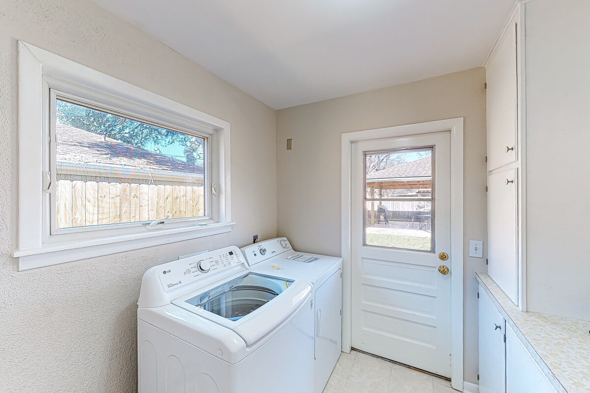 Photo 9 of Dog-friendly downtown home with pavilion, grill, enclosed yard, streaming, patio
