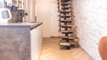 City appartement | 1 slaapkamer, een bureau, gratis wifi, beddengoed