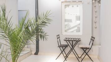 City-Apartment | 1 Schlafzimmer, Schreibtisch, kostenloses WLAN, BettwÀsche