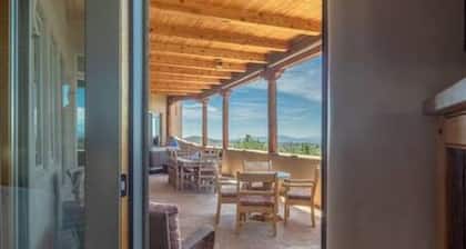 Ski Discounts! Sunset view with Hot tub, Game Room