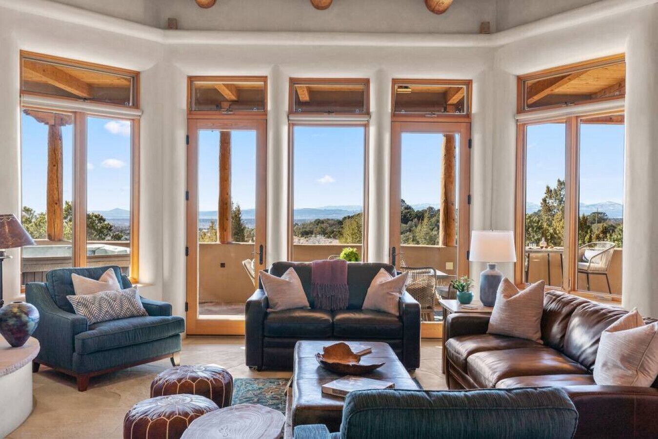 TV, peis og stereoanlegg