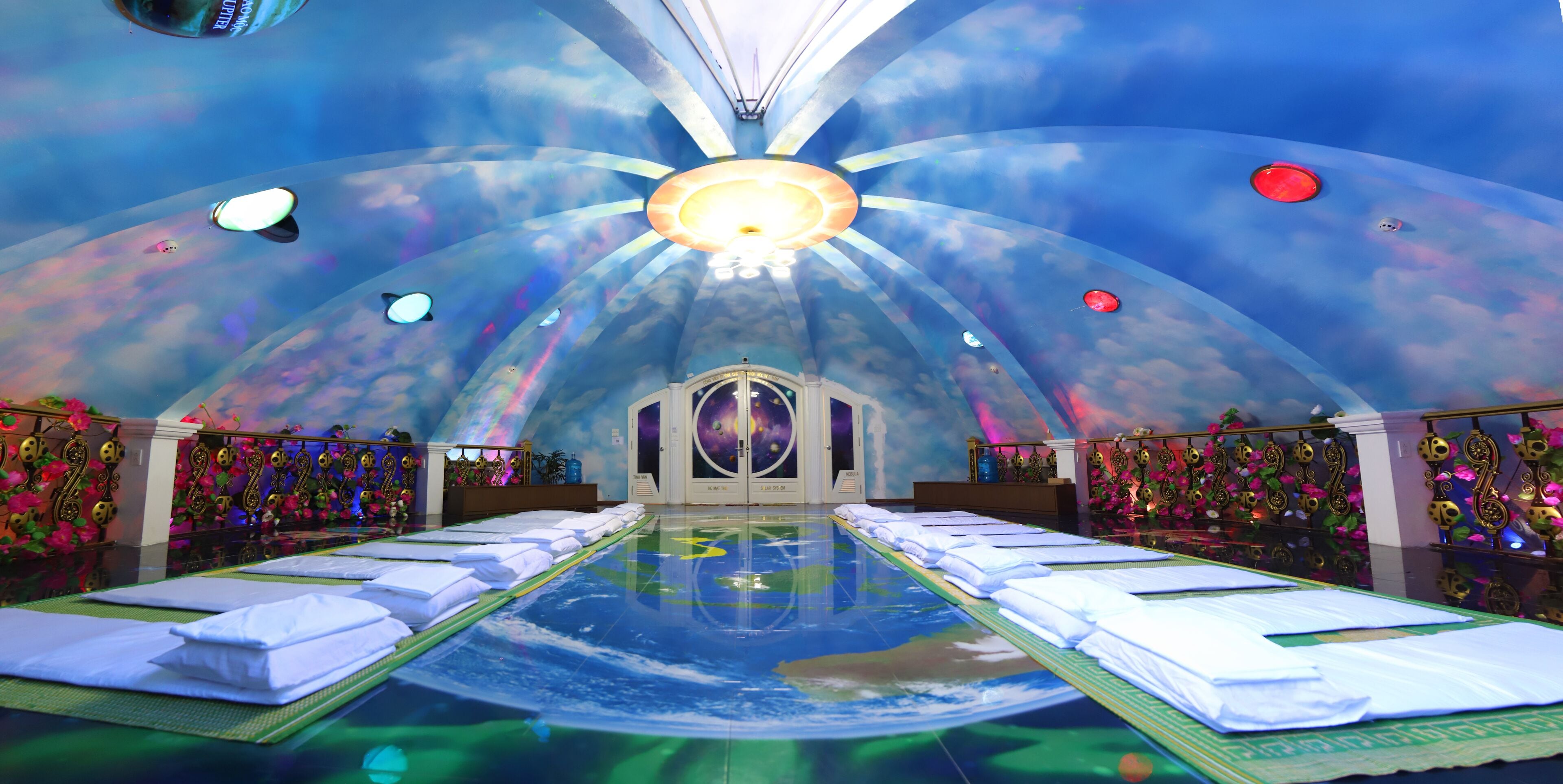 Family Room, Mixed Dorm, Hill View, Lakeside | Memory foam beds, in-room safe, blackout drapes, soundproofing