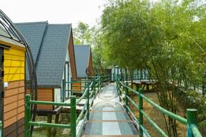 Romantisches Bungalow, Gartenblick, Hanglage | Fassade der Unterkunft