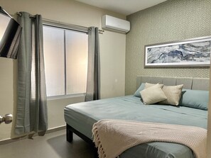 3 Schlafzimmer, Schreibtisch, Bügeleisen/Bügelbrett, kostenloses WLAN