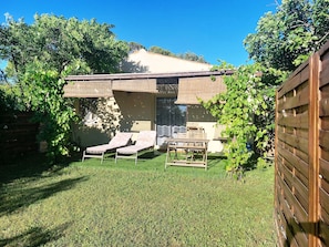 Terrace/patio - Escattou : with swimming pool, private garden in a quiet area (Souvignargues)