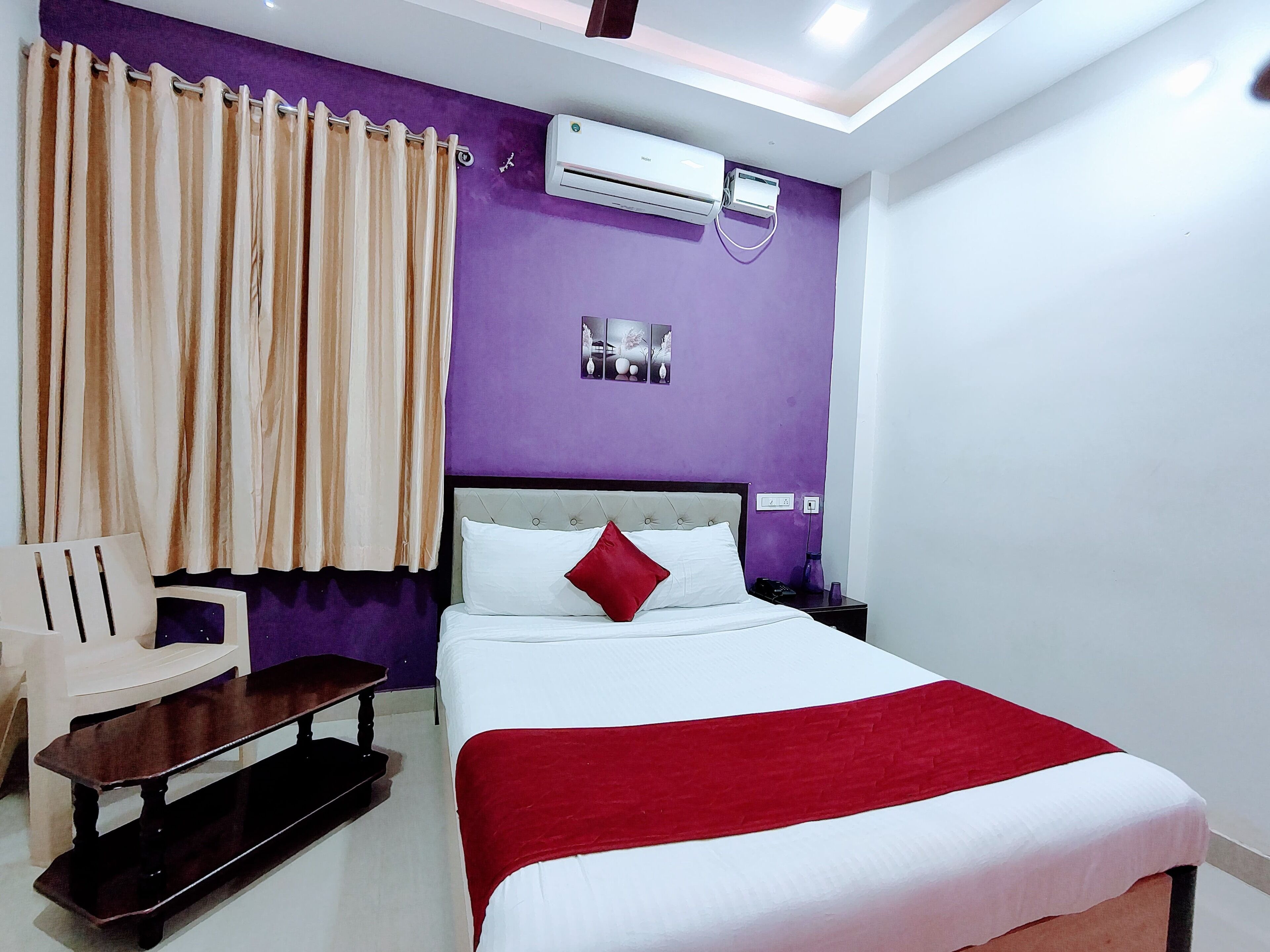 Deluxe Double Room | Memory-foam beds, individually furnished, free WiFi, bed sheets