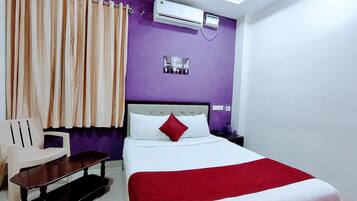 Deluxe Double Room | Memory-foam beds, individually furnished, free WiFi, bed sheets
