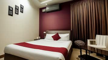 Deluxe Double Room | 1 bedroom, memory foam beds, individually furnished, free WiFi