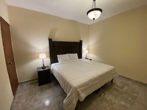 Studiosuite | Hochwertige Bettwaren, Betten mit Memory-Foam-Matratzen