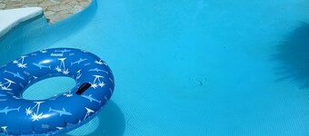 Appart  CLIM calme piscine privée  exclusive pour les voyageurs proche PLAGES