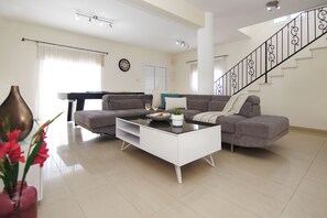 Télévision à écran plat