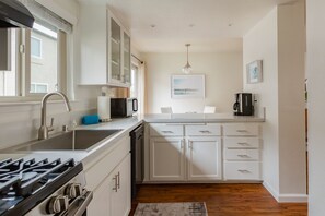 Fogão, cooktop, máquina de gelo