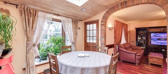 Spacious 4+2 bedroom 9 beds house with dedicated office, loft, and jacuzzi