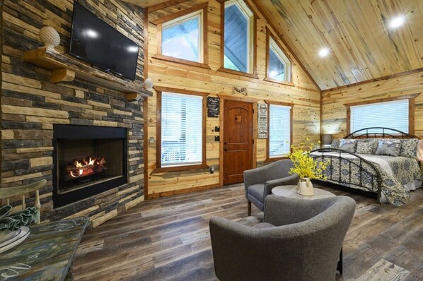Interior - Moonlit Oaks Retreat | Romantic Broken Bow Cabin with Hot Tub, Fire Pit & Fireplace (Broken Bow)