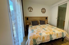 3 chambres, fer et planche à repasser, accès Internet