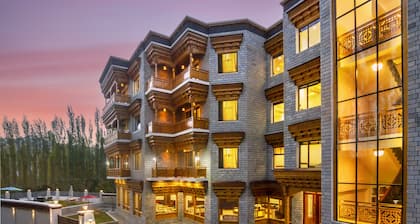 Hotel Gyalpo Residency - A Mountain View Luxury Hotel in Leh