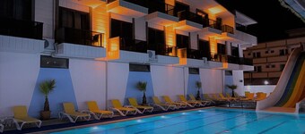 Atas Aqua  Otel Avsa