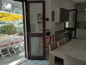 تناول الطعام