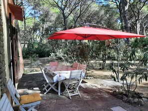 تناول الطعام بالخارج