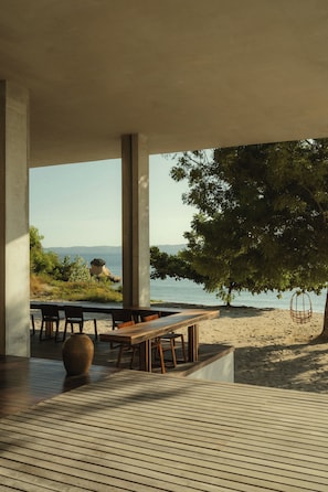 2 habitaciones, ropa de cama de alta calidad y minibar