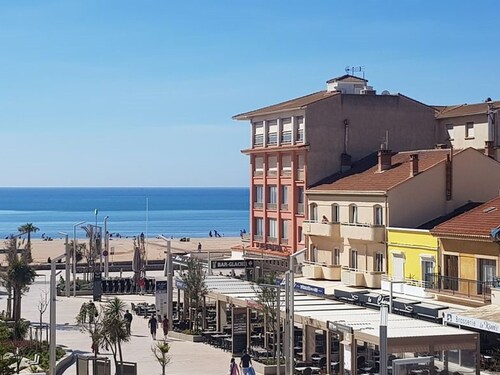 Studio climatisé, balcon, proche plage et commerces