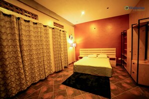 Deluxe-Doppelzimmer | Bettwäsche aus ägyptischer Baumwolle, hochwertige Bettwaren