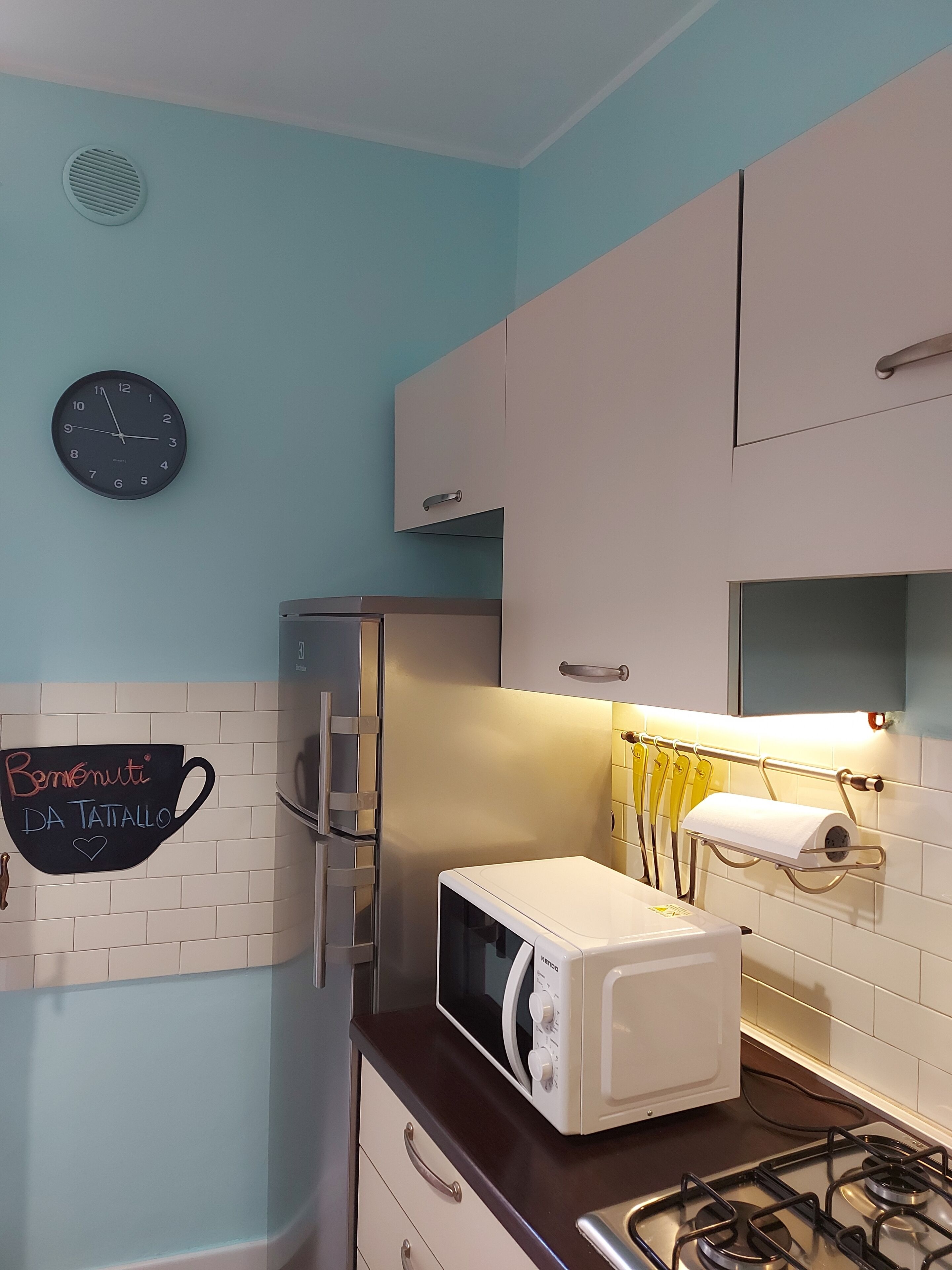 Mikrowelle, Ofen, Herdplatte, Geschirrspüler