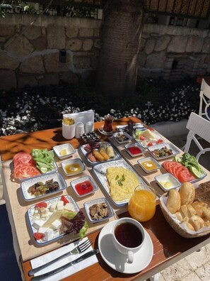 Desayuno diario por un coste adicional