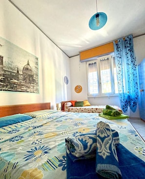 1 bedroom, WiFi, bed sheets