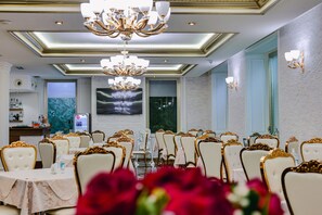 Free daily full breakfast - Hotel Boka (Tirana)