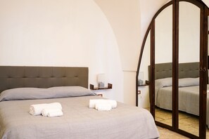 1 室のベッドルーム、アイロン / アイロン台、WiFi、ベッドシーツ