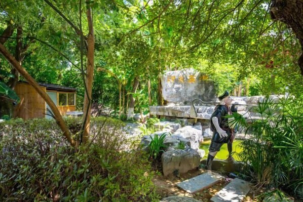 Garden - Peach Blossom Bay Resort (Guilin Ludiyan Scenic Area) (Guilin)