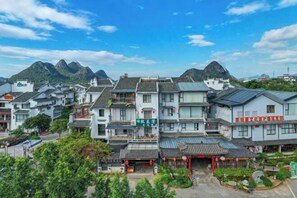 Exterior - Peach Blossom Bay Resort (Guilin Ludiyan Scenic Area) (Guilin)