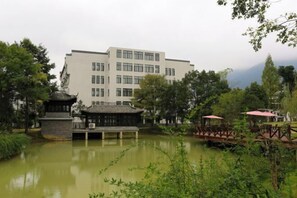 Exterior - Anhui Petrochemical Training Center (Huangshan)