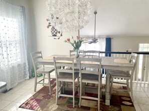 Dining - Gardner 5 bedroom 3 bath home. Family friendly and long stay  (Gardner)